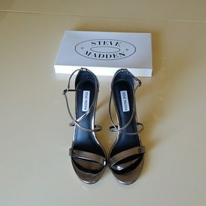 Steve madden heals
